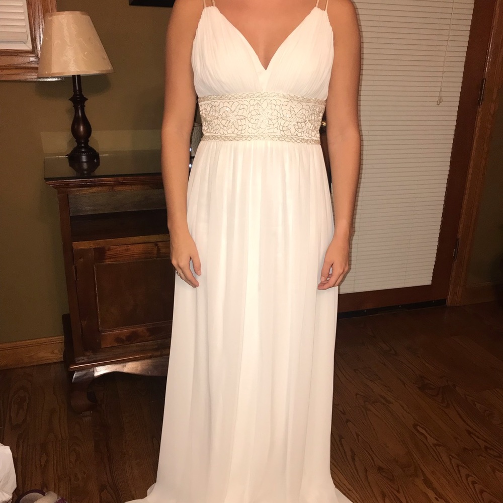 White flowy formal dress! Never been worn!